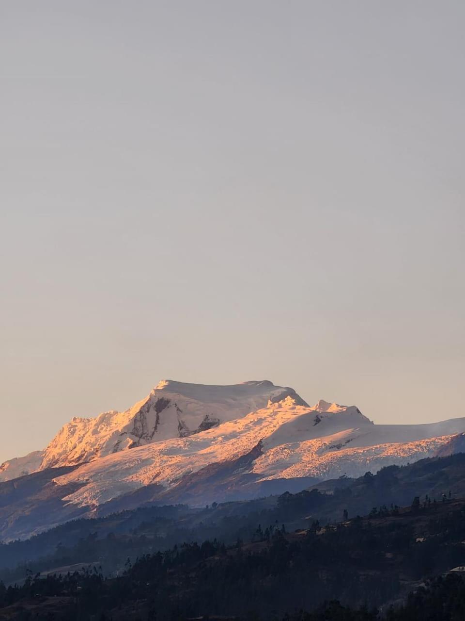 Lhotse Hostel B&B 瓦拉斯 外观 照片