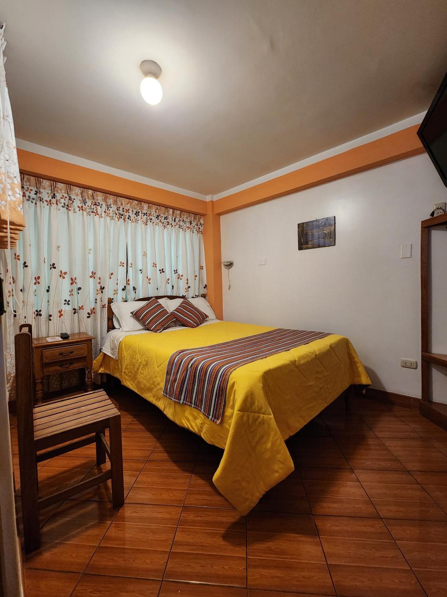 Lhotse Hostel B&B 瓦拉斯 外观 照片