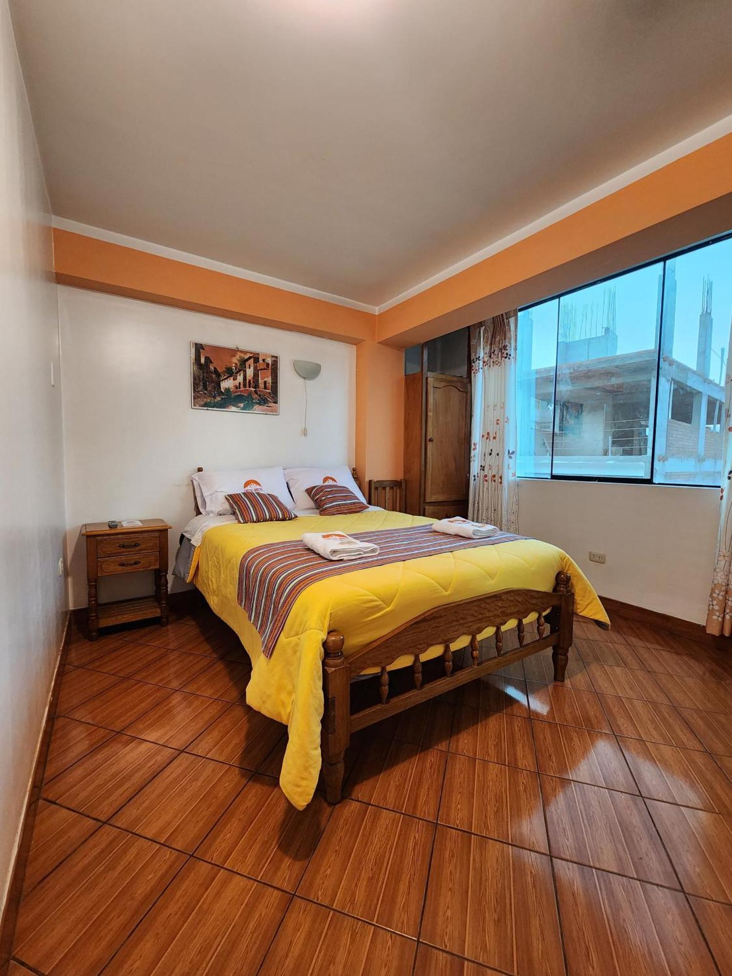 Lhotse Hostel B&B 瓦拉斯 外观 照片