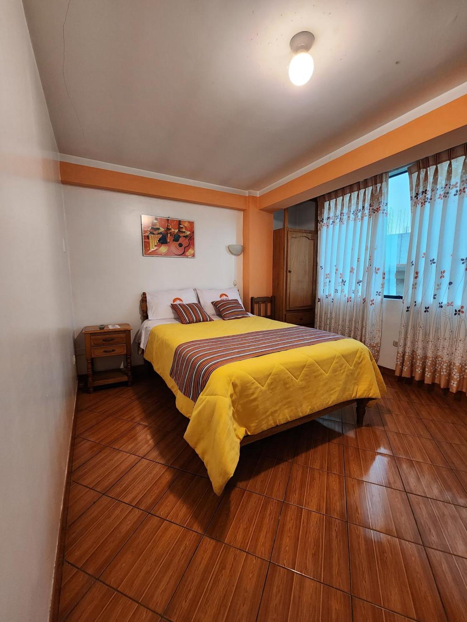 Lhotse Hostel B&B 瓦拉斯 外观 照片