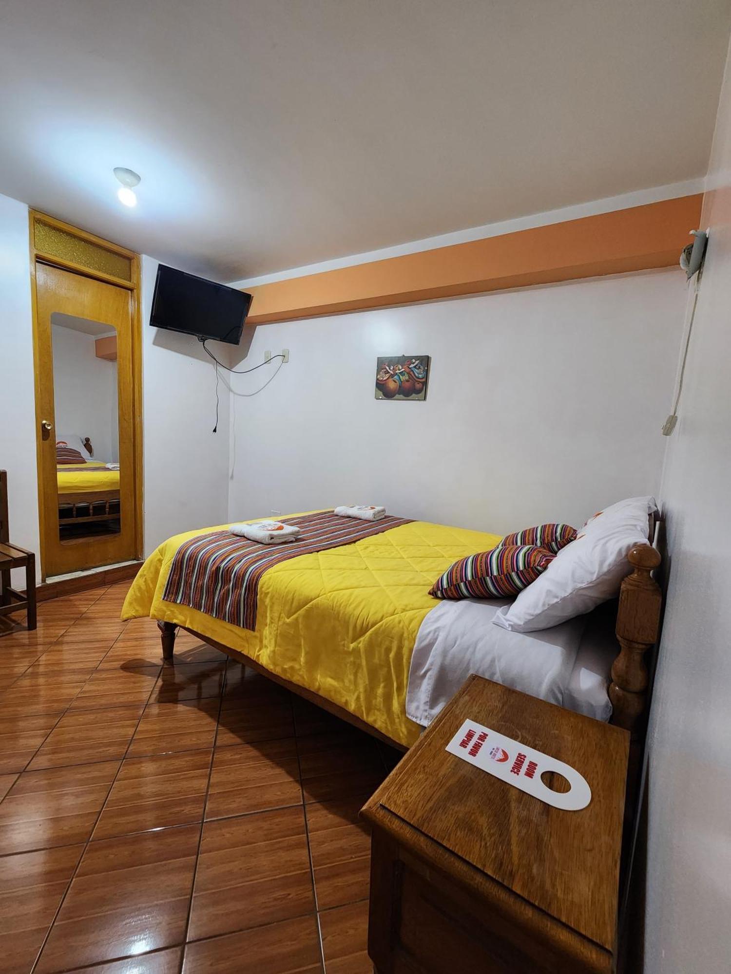 Lhotse Hostel B&B 瓦拉斯 外观 照片