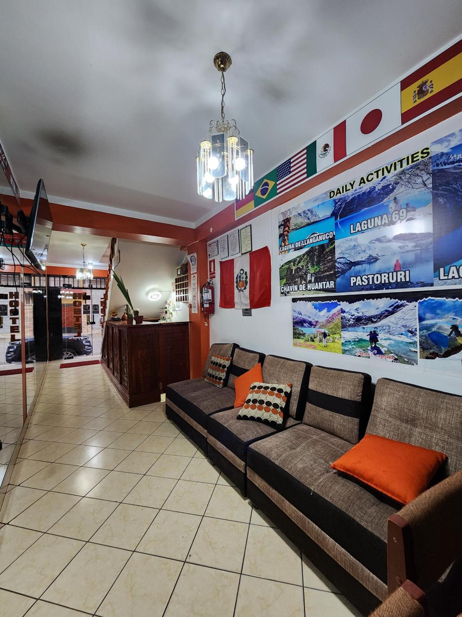 Lhotse Hostel B&B 瓦拉斯 外观 照片